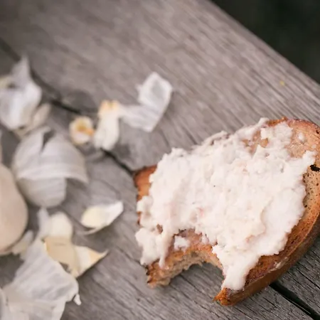 Hisice Carna - Carna Vikendica *